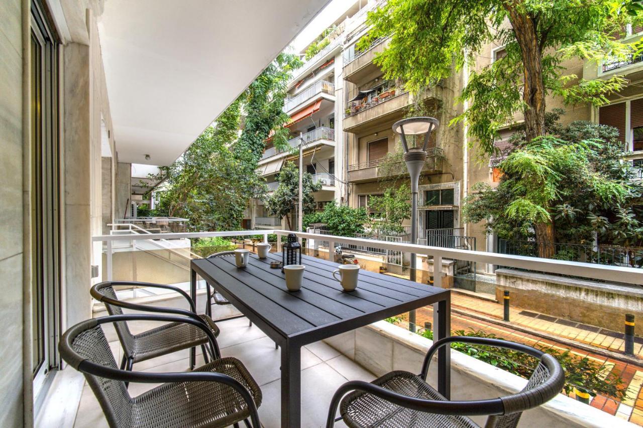 Urban Luxury On A Quiet Street In The Center Of Athens Lägenhet Exteriör bild
