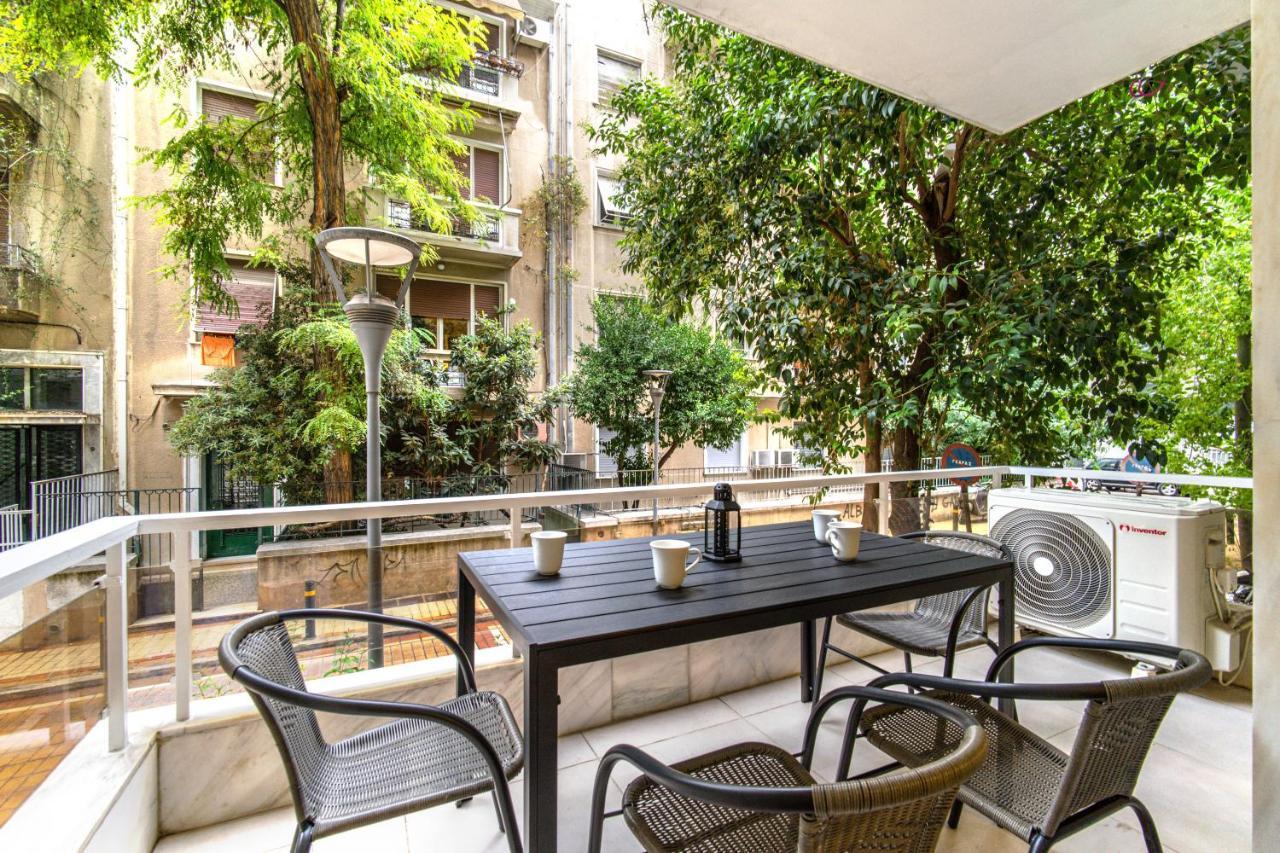 Urban Luxury On A Quiet Street In The Center Of Athens Lägenhet Exteriör bild